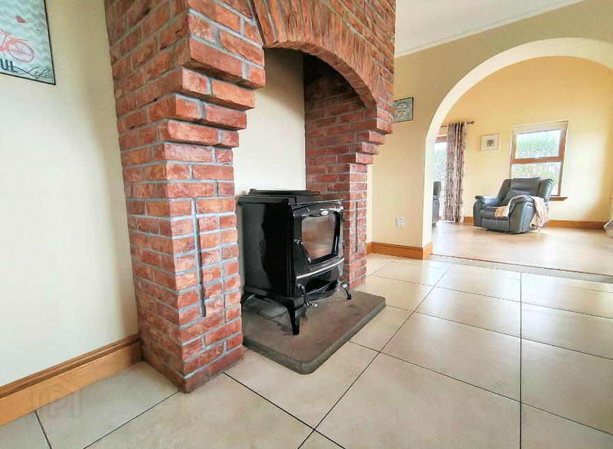 House, C. 5.6 Acres, Moveen, Kilkee, V15TX07