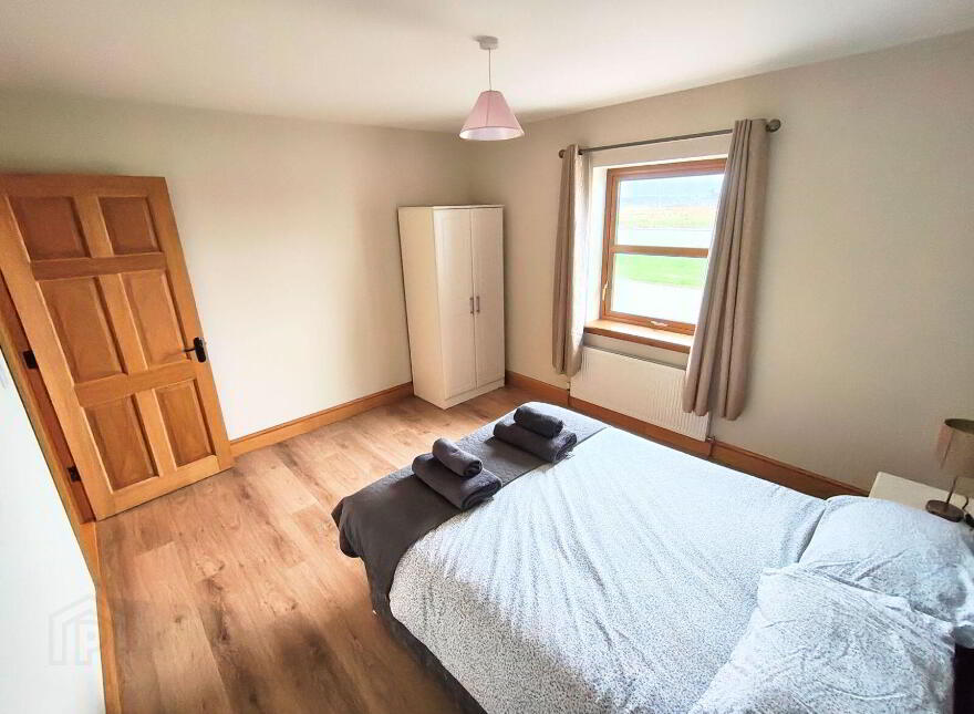 House, C. 5.6 Acres, Moveen, Kilkee, V15TX07