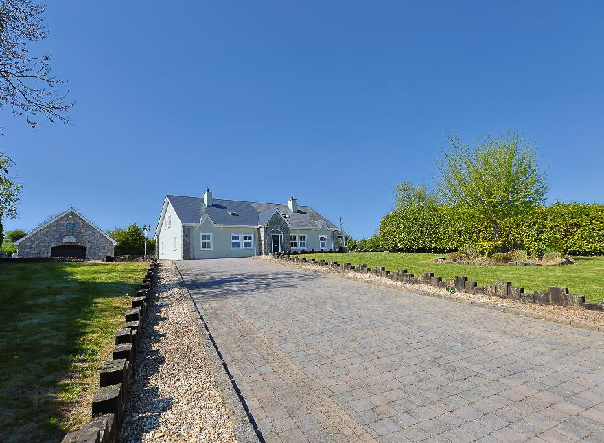 16 Carrowbane Road, Camlough, BT35 7QH