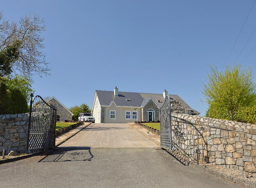 16 Carrowbane Road, Camlough, BT35 7QH