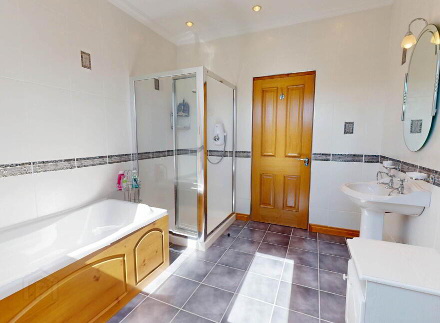 Mulline, Wardhouse, Tullaghan, F91W8F2