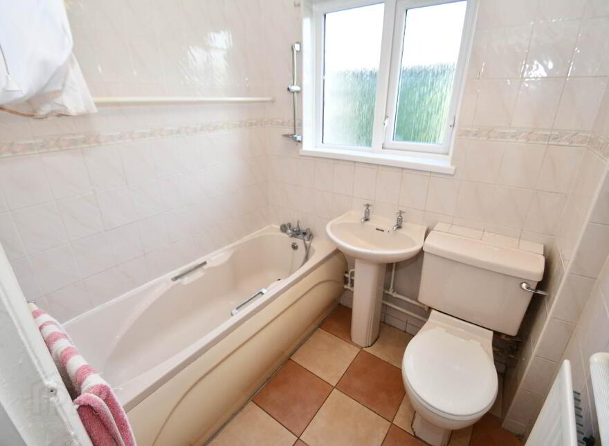 85 Norglen Parade, Turf Lodge, Belfast, BT11 8DS