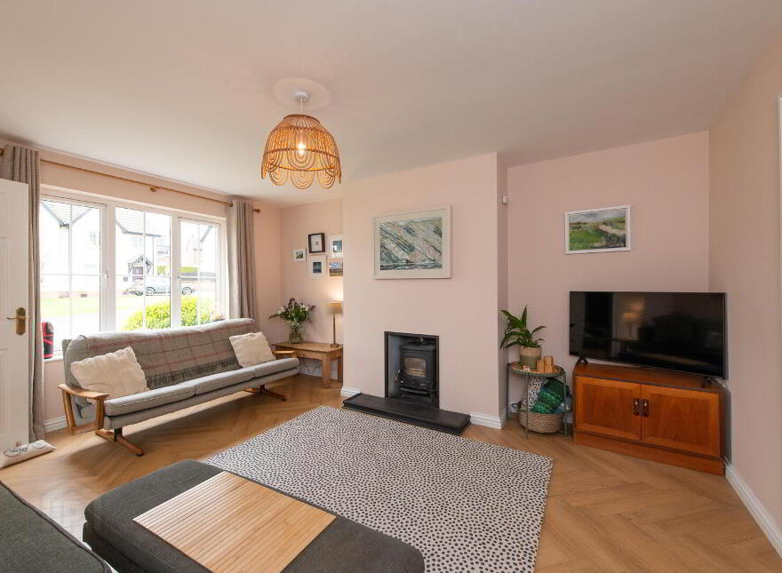 15 Castlebrook Avenue, Ballynure, BT39 9GX