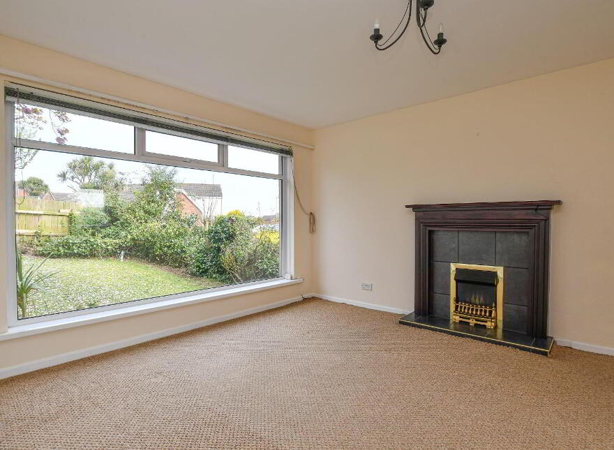 8 Ballymacormick Crescent, Bangor, BT19 6BS
