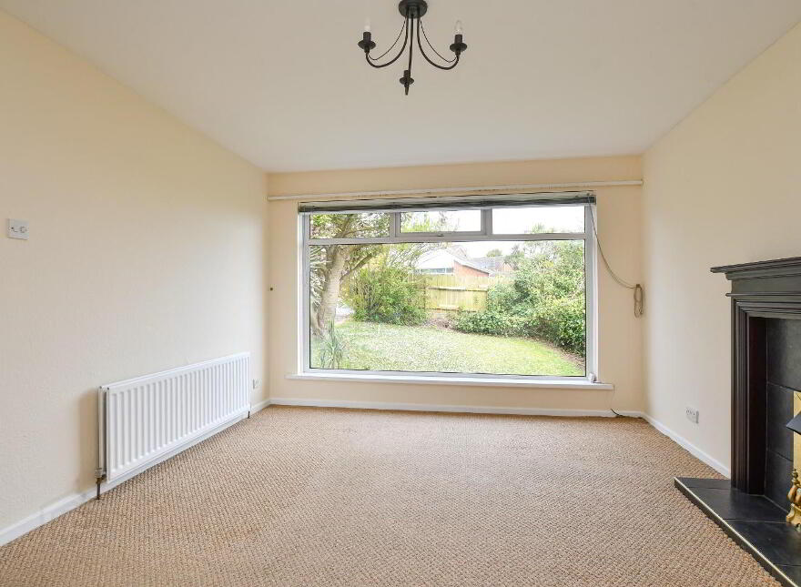 8 Ballymacormick Crescent, Bangor, BT19 6BS