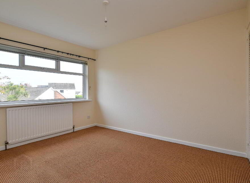 8 Ballymacormick Crescent, Bangor, BT19 6BS