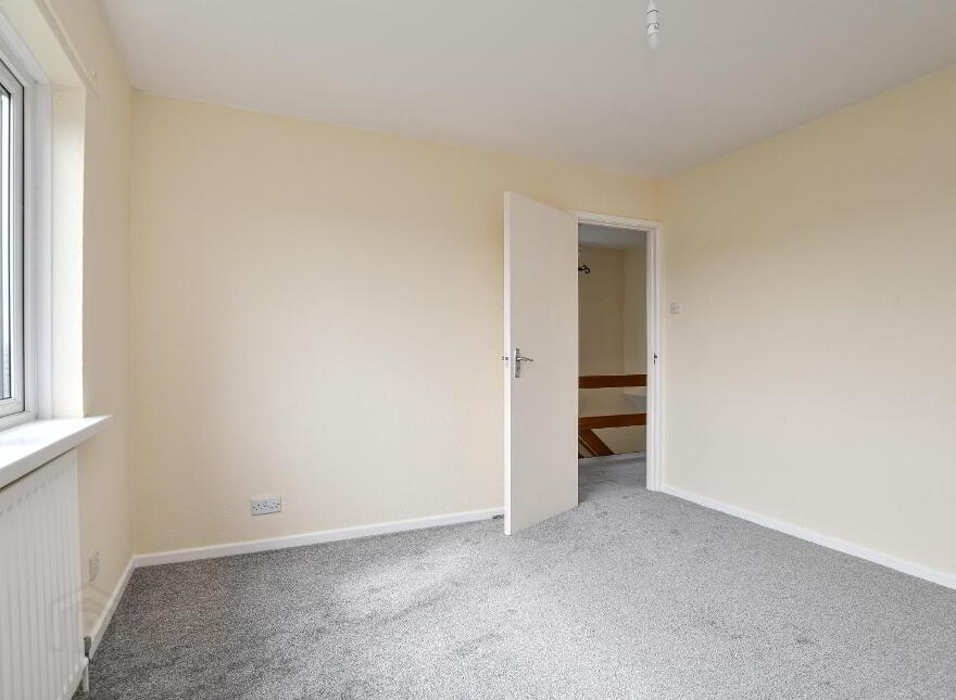 8 Ballymacormick Crescent, Bangor, BT19 6BS