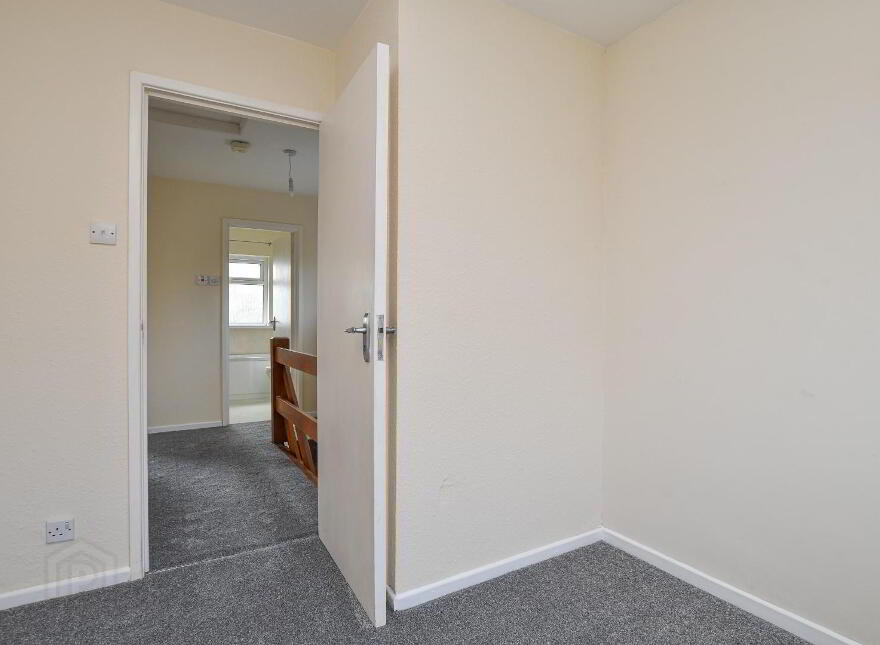 8 Ballymacormick Crescent, Bangor, BT19 6BS