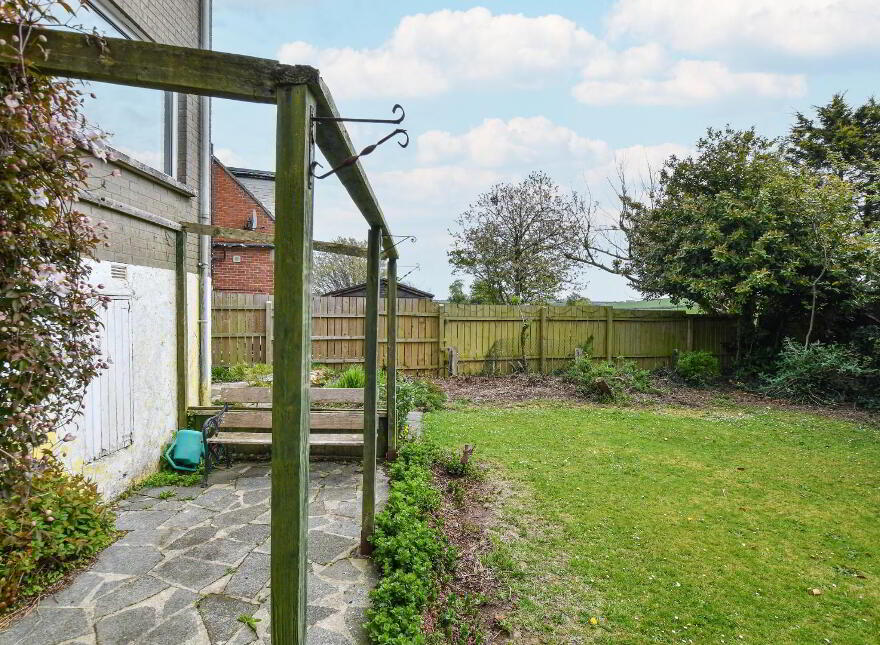 8 Ballymacormick Crescent, Bangor, BT19 6BS