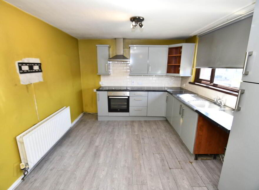 438 Glen Road, Belfast, BT11 8AY