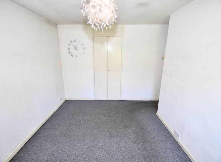 438 Glen Road, Belfast, BT11 8AY