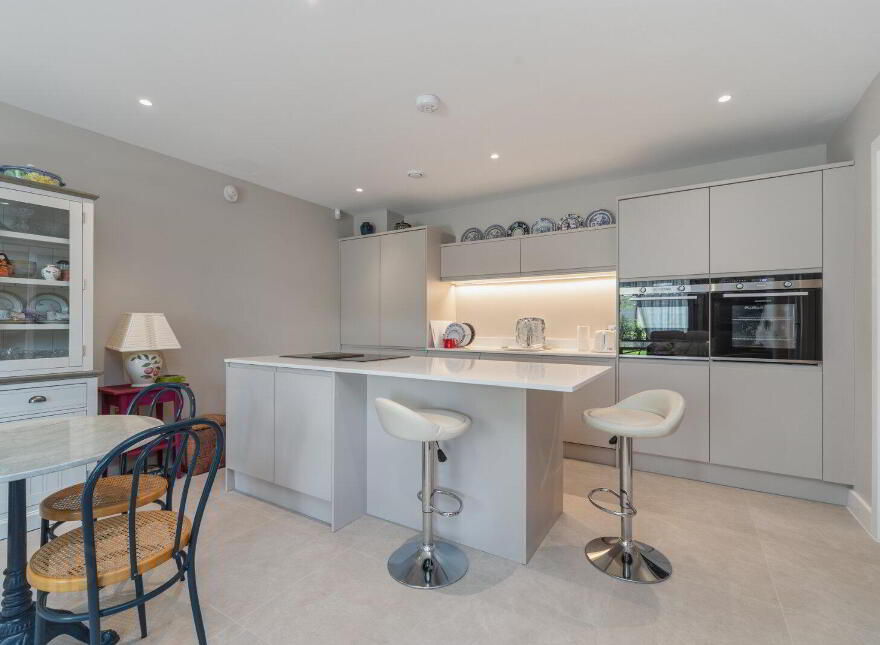 Apartment 3 The Residences 10 Kings Hall Lane, Belfast, BT9 6PS