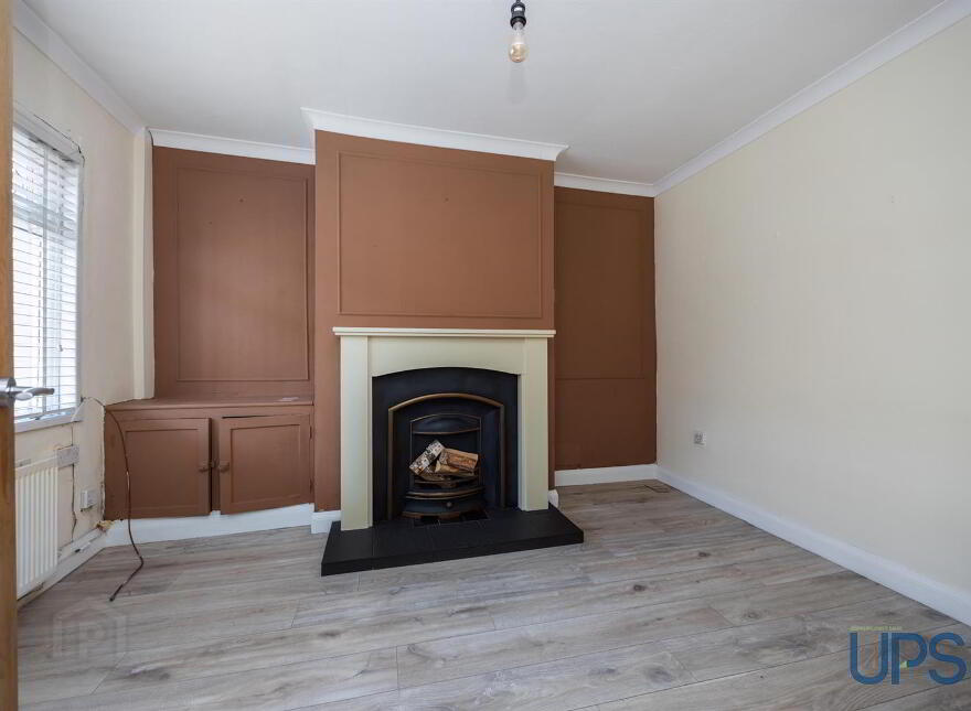 19 Iveagh Crescent, Falls Road, Belfast, BT12 6AW