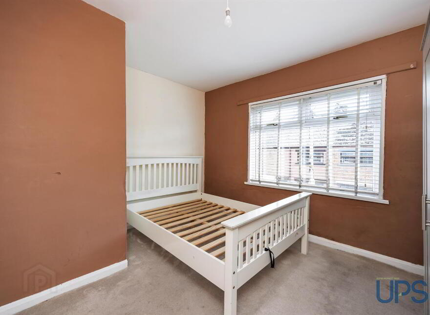 19 Iveagh Crescent, Falls Road, Belfast, BT12 6AW