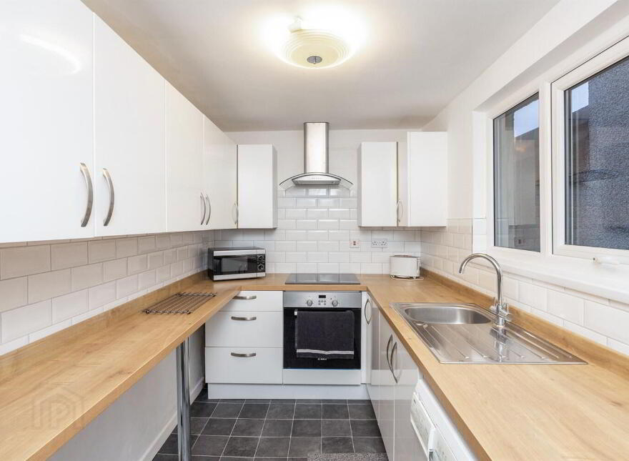 22 Windsor Road, Lisburn Road, Belfast, BT9 7FQ