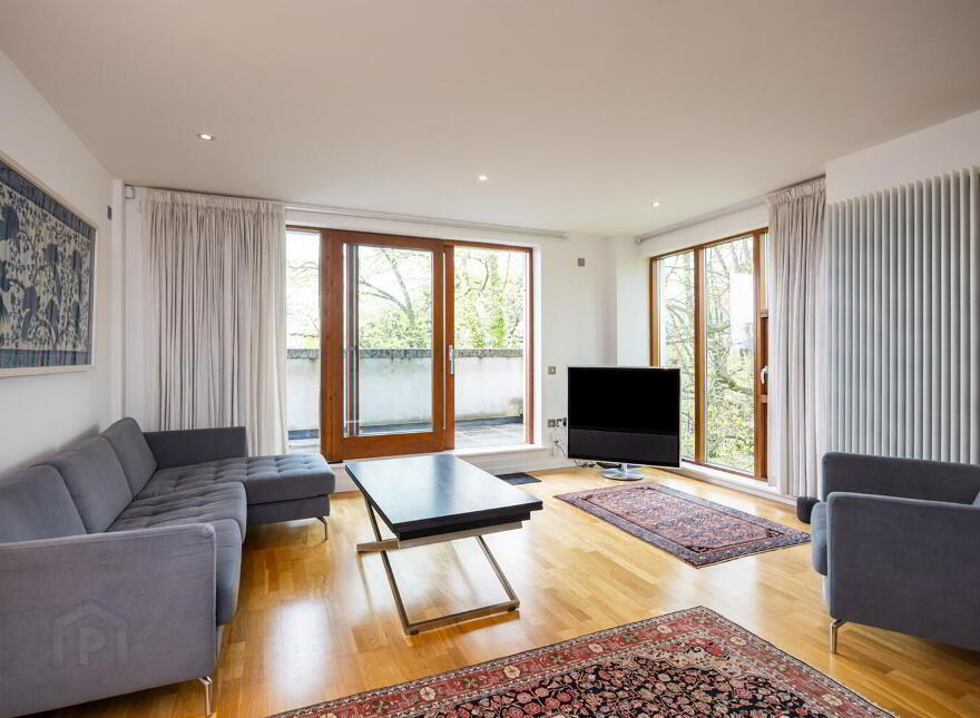Apartment 23 Stratfield House 6-8 Wellington Park, Belfast, BT9 6DR
