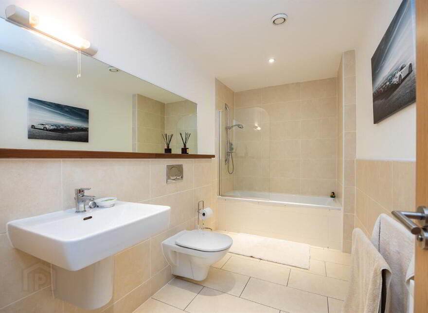 Apartment 23 Stratfield House 6-8 Wellington Park, Belfast, BT9 6DR
