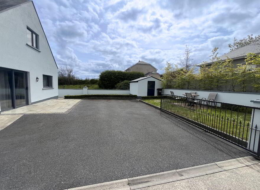 Churchfield, Knock, F12KD58
