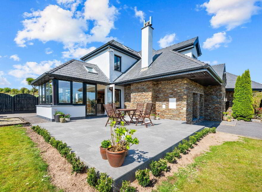 Paje, Ballynacole, Dungourney, Midleton, P25X032
