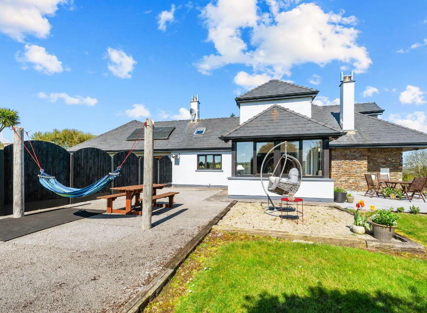 Paje, Ballynacole, Dungourney, Midleton, P25X032
