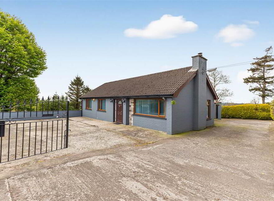 House And 3 Acres, 5 Rock Road, Lisburn, BT28 3SU