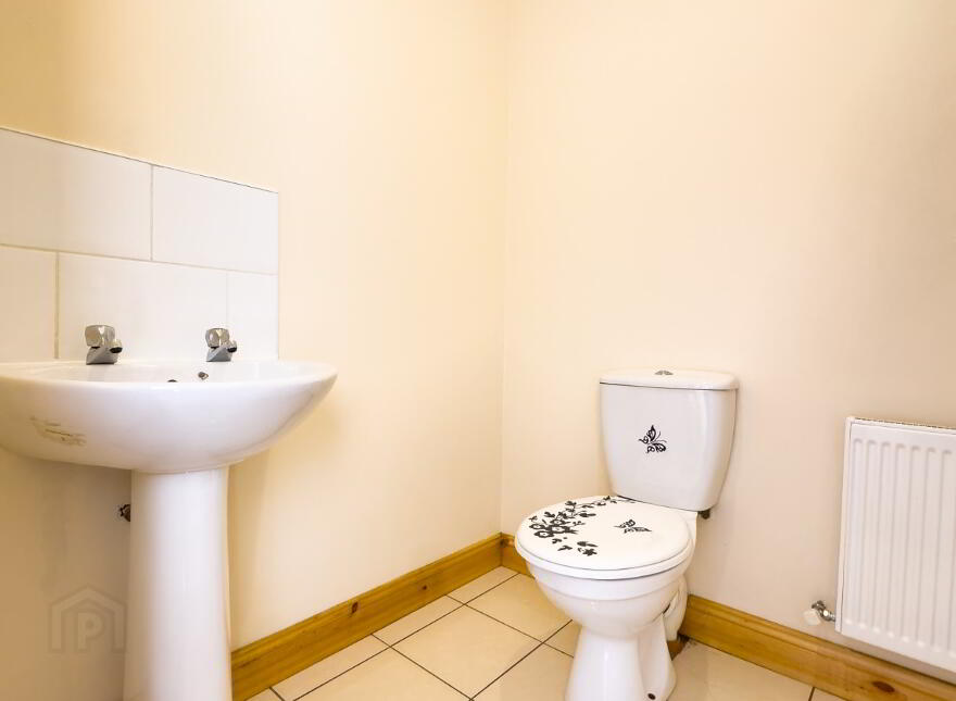 Carraig Beag, 16 Cootehill Road, Cavan, H12PW94