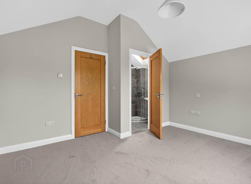 16 Church Hill, Lambeg, Lisburn, BT27 4SB