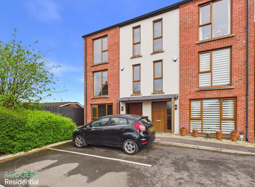 1 Redburn Court, Holywood, BT18 9QT