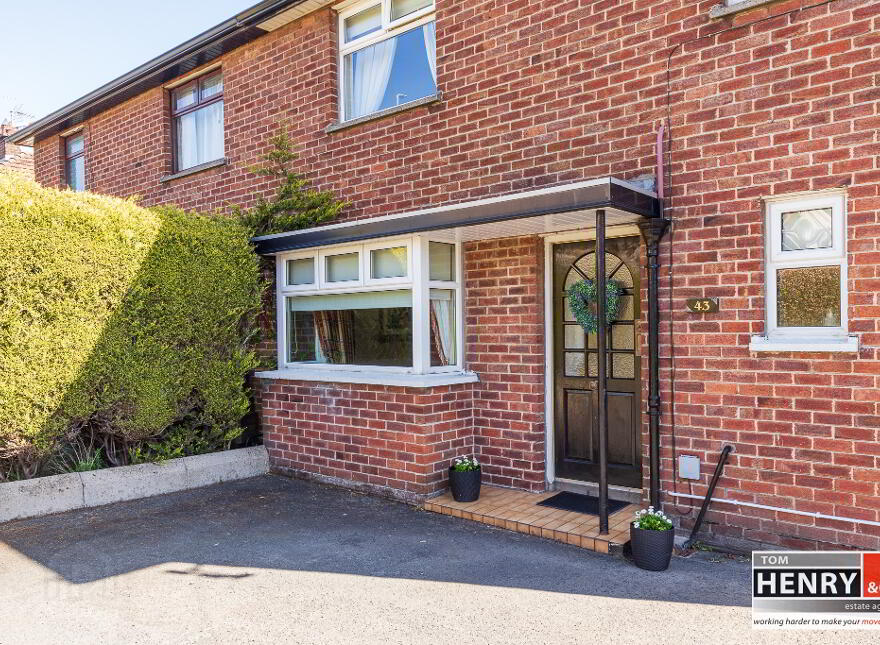 43 Carland Road, Dungannon, BT71 4AA