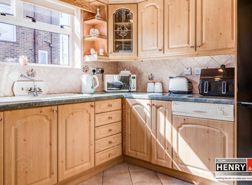 43 Carland Road, Dungannon, BT71 4AA