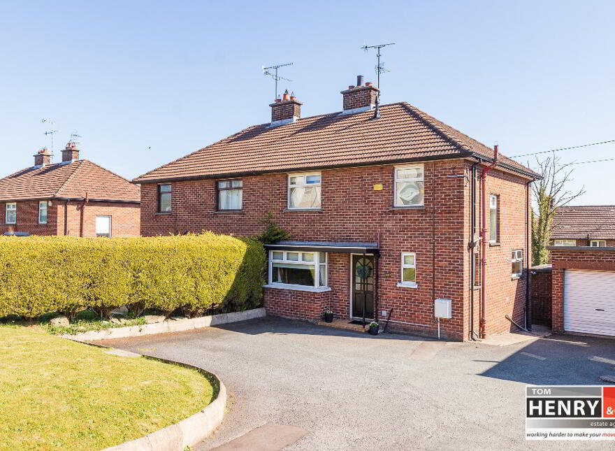 43 Carland Road, Dungannon, BT71 4AA