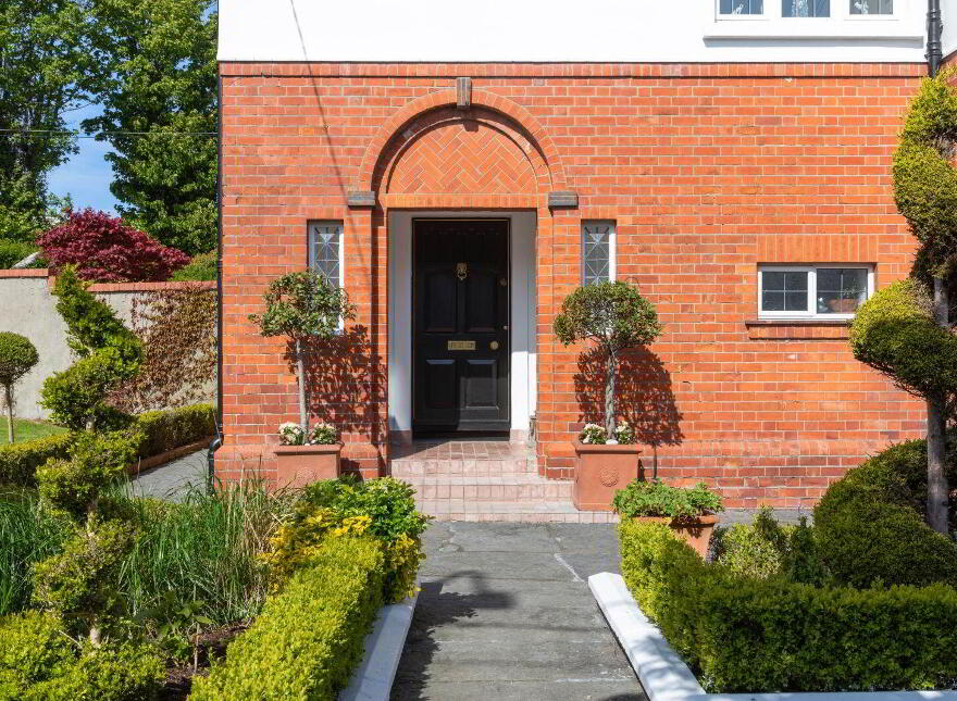 Ebani, Glenageary Road Lower, Glenageary, A96RP76