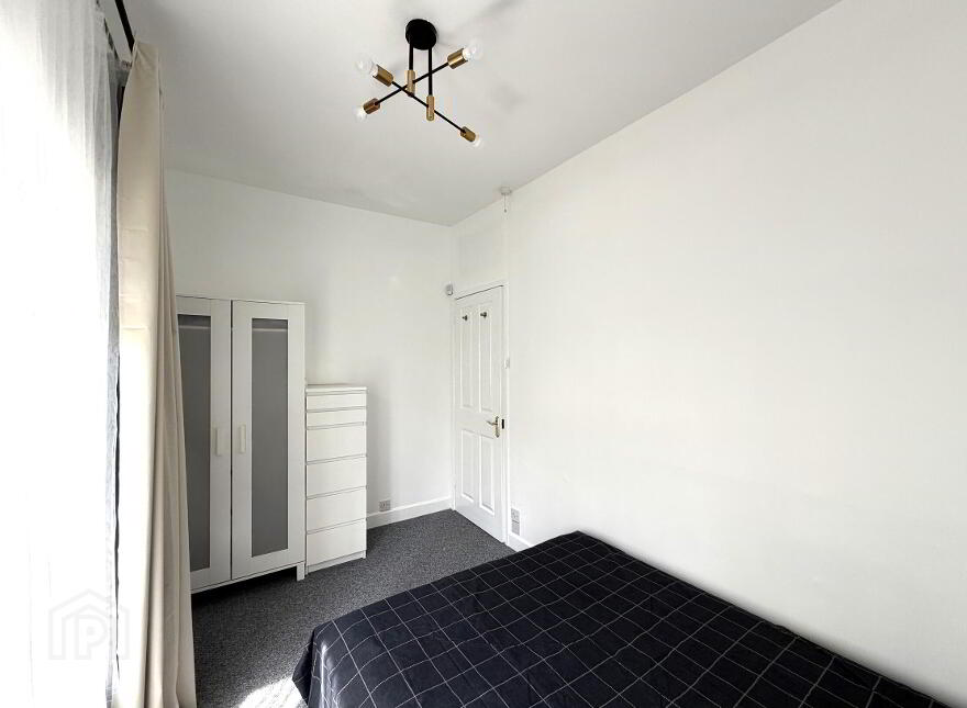 Apt 4, 1 Sandown Park, Belfast, BT5 6JP
