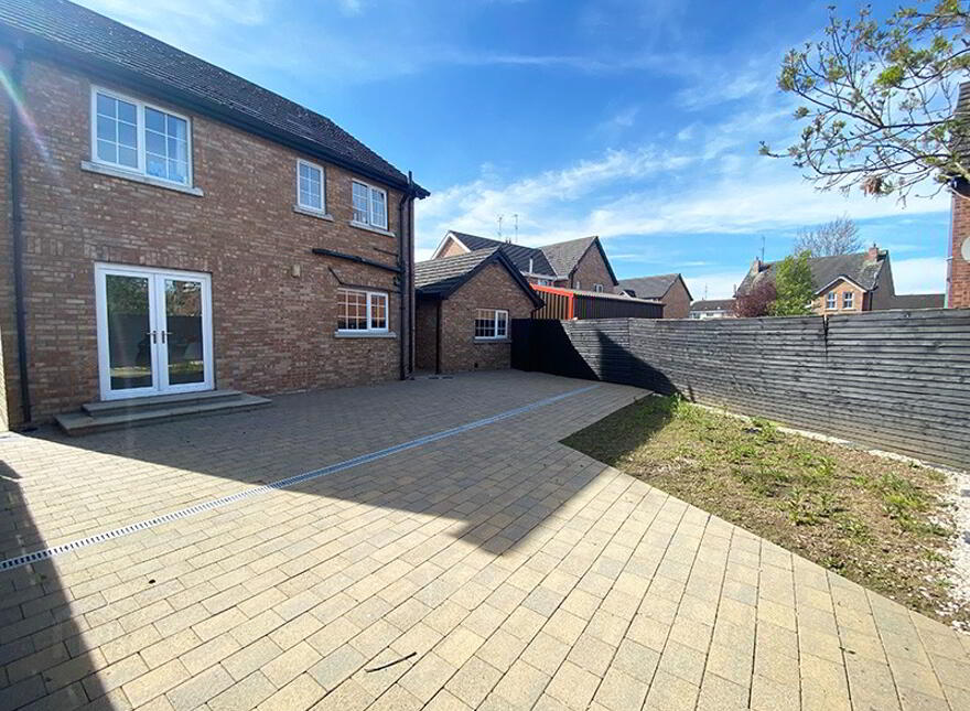 23 Roes Hill, Lawrencetown, Banbridge, BT63 6FB