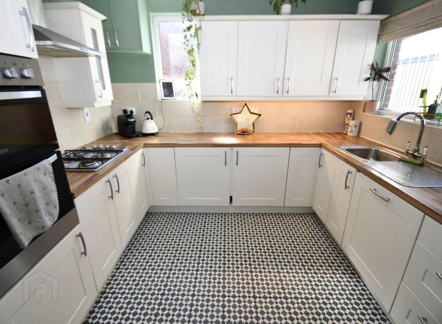 18 Glengoland Park, Stewartstown Road, Belfast, BT17 0JD