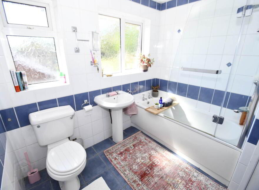 18 Glengoland Park, Stewartstown Road, Belfast, BT17 0JD