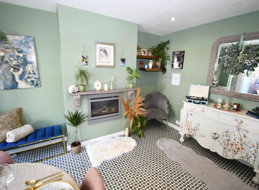 18 Glengoland Park, Stewartstown Road, Belfast, BT17 0JD