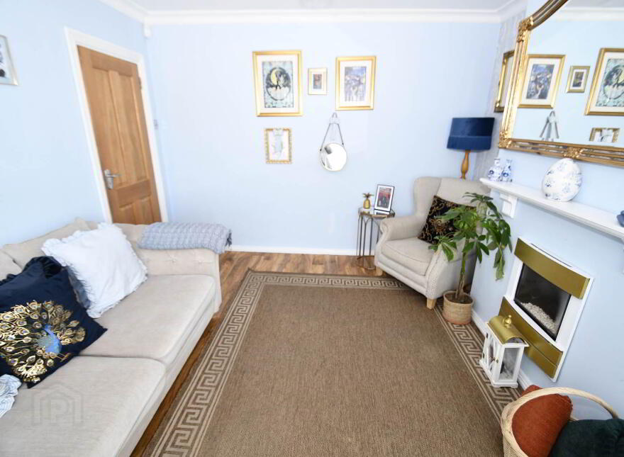 18 Glengoland Park, Stewartstown Road, Belfast, BT17 0JD