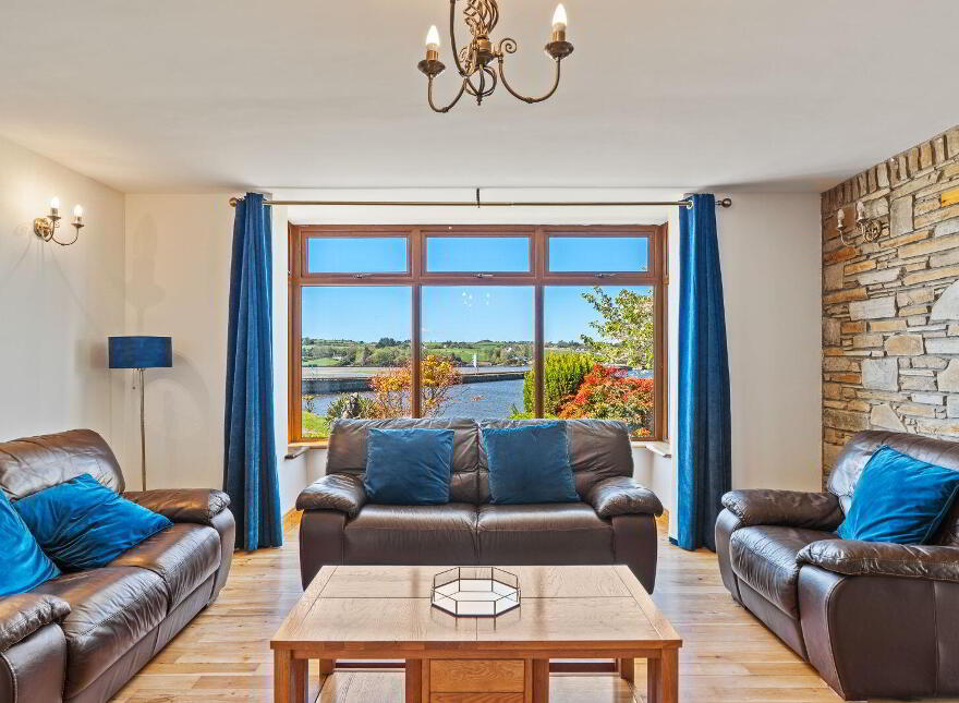 Burgatia, Rosscarbery, Rosscarbery, P85W657