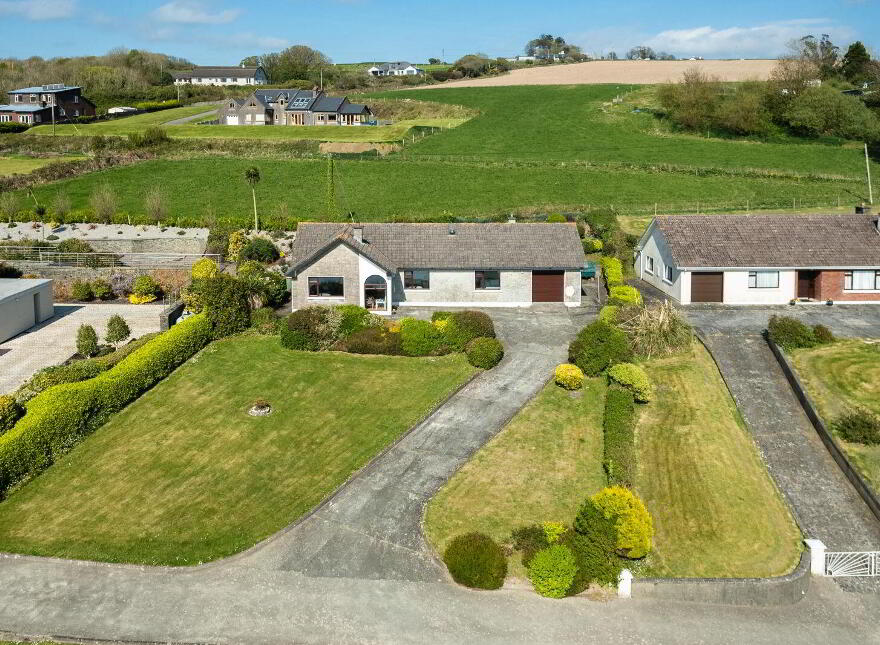 Mill Road, Burgatia, Rosscarbery, P85F820