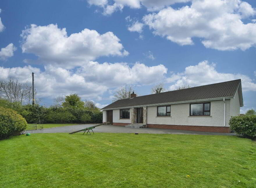 78 Leapoges Road, Dromore, BT25 1EQ