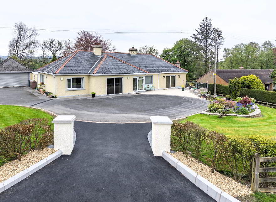 Gairloch, 38 Castlebalfour Road, Lisnaskea, BT92 0LT