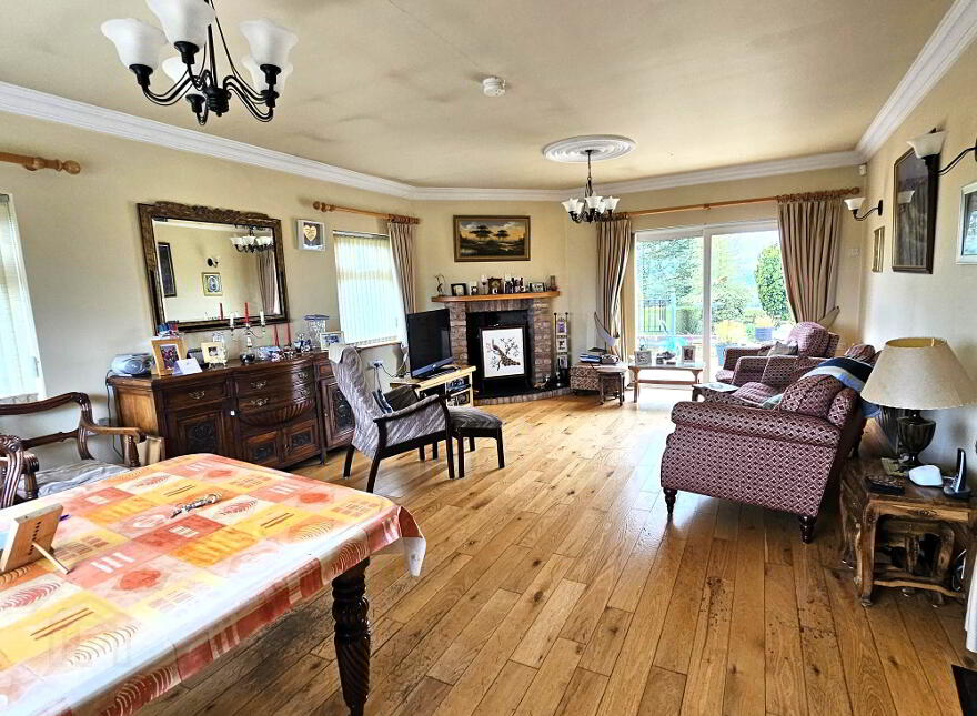 Gairloch, 38 Castlebalfour Road, Lisnaskea, BT92 0LT