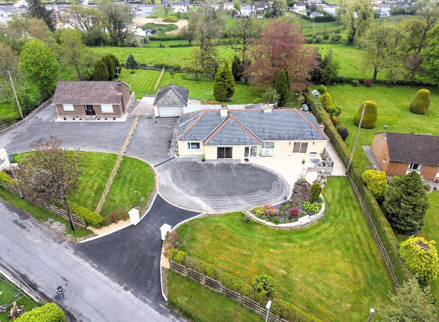 Gairloch, 38 Castlebalfour Road, Lisnaskea, BT92 0LT