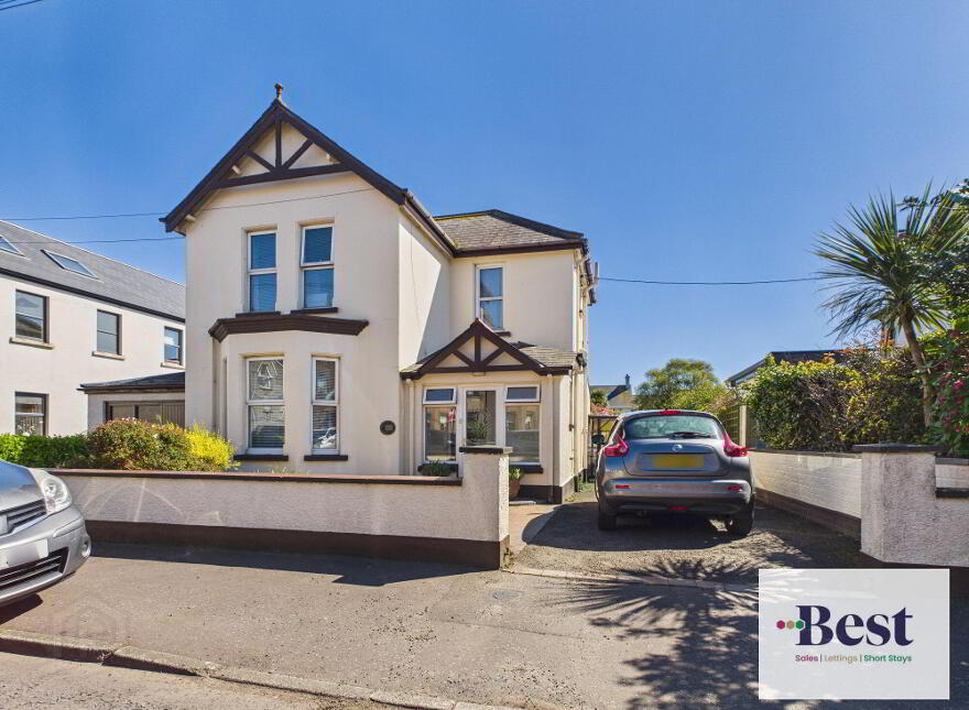 10 Chelmsford Place, Larne, BT40 1AF