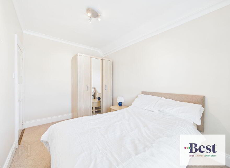 10 Chelmsford Place, Larne, BT40 1AF