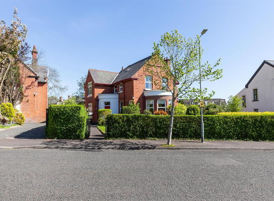 10 Glastonbury Avenue, Belfast, BT15 4DL