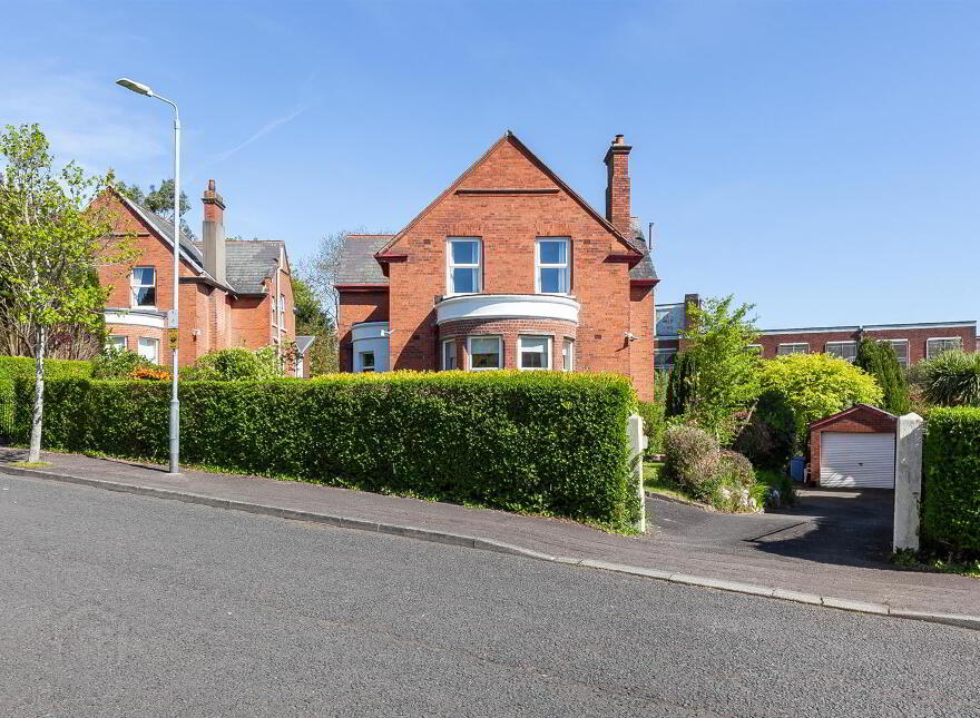 10 Glastonbury Avenue, Belfast, BT15 4DL