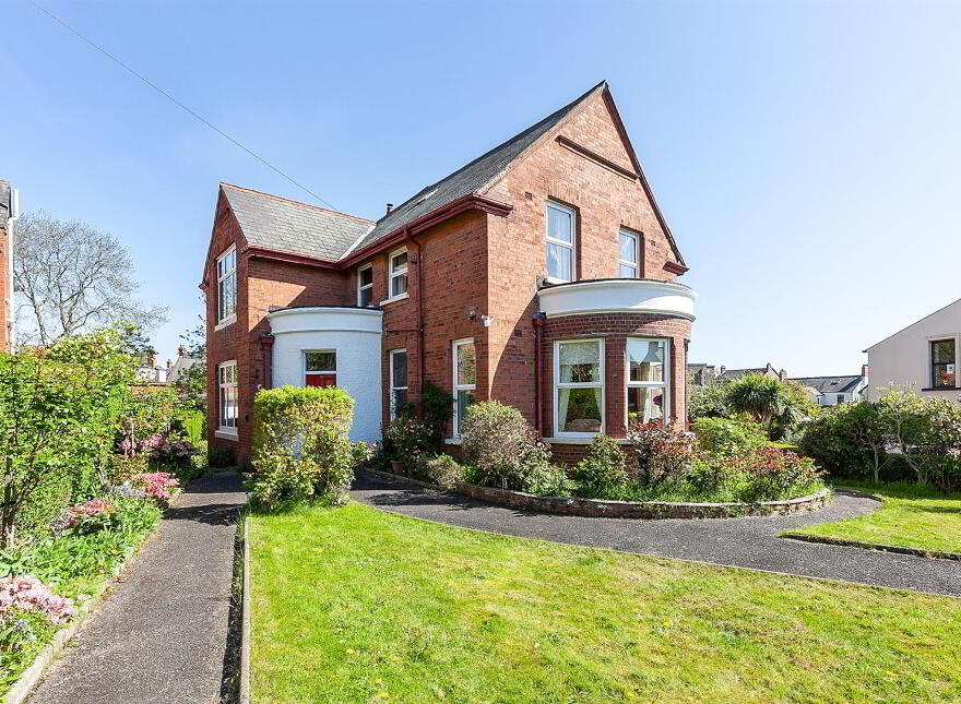 10 Glastonbury Avenue, Belfast, BT15 4DL