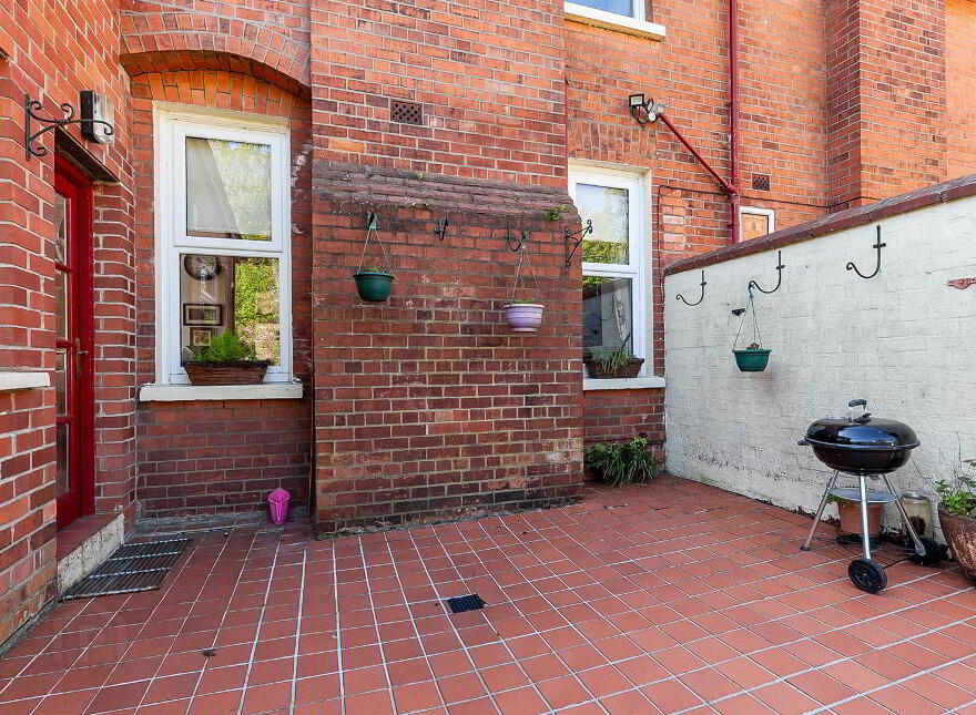 10 Glastonbury Avenue, Belfast, BT15 4DL